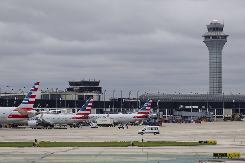 Flugzeuge auf dem Flughafen Chicago