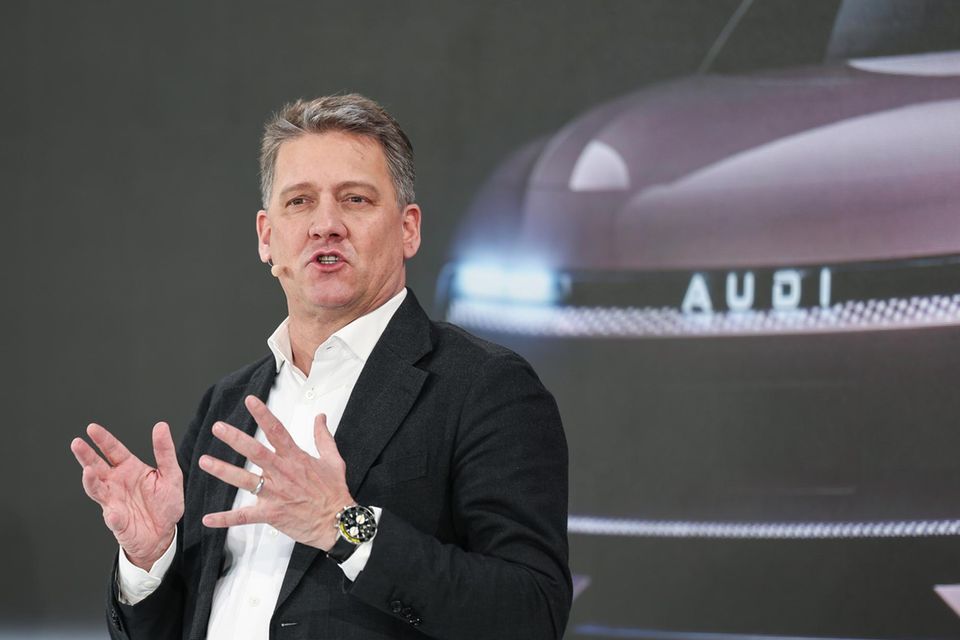 Audi-Chef Gernot Döllner spricht bei der Bilanzpressekonferenz