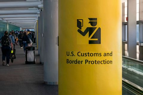 Einreise in die USA: An der Kontrolle der Grenzschutzbeamten führt kein Weg vorbei 
