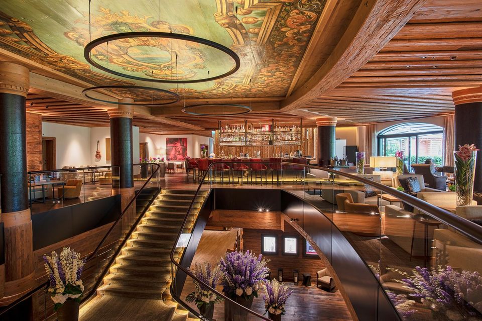LEISURE – Luxury Hideaway: The Alpina Gstaad, Gstaad, Schweiz