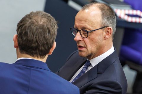 SPD-Chef Lars Klingbeil und CDU-Kanzlerkandidat Friedrich Merz werden in den abschließenden Koalitionsgesprächen noch große Streitpunkte ausräumen müssen – vor allem bei der Steuerpolitik