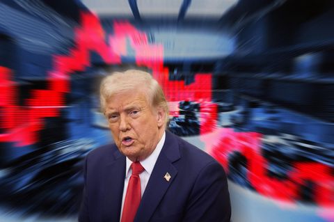 Donald Trump vor einem Börsenchart