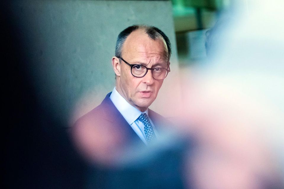 Probleme, Probleme, überall Probleme: Wahrscheinlich nie war ein designierter Kanzler schon vor seiner Wahl so unter Druck wie Friedrich Merz