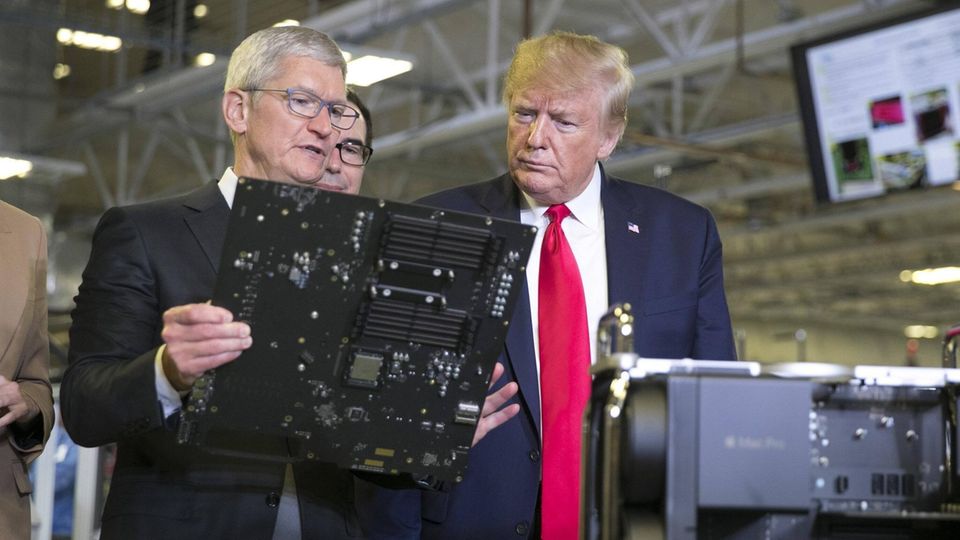 Tim Cook und Donald Trump Tim Cook und Donald Trump