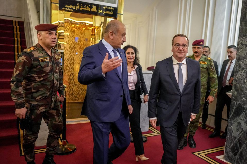 Verteidigungsminister Pistorius beim Besuch deutscher Soldaten in Bagdad