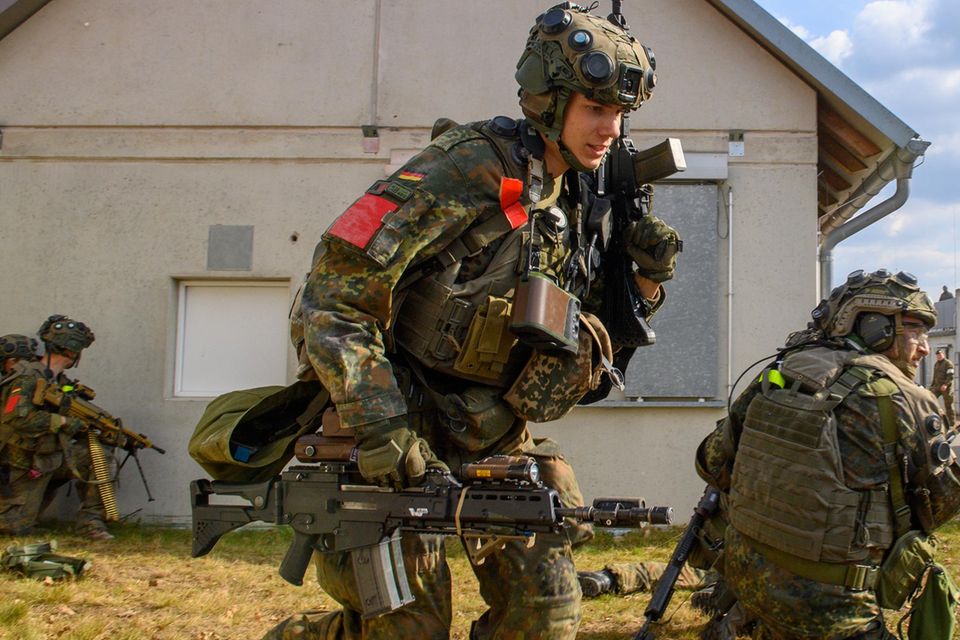 Bundeswehrsoldaten während der Übung