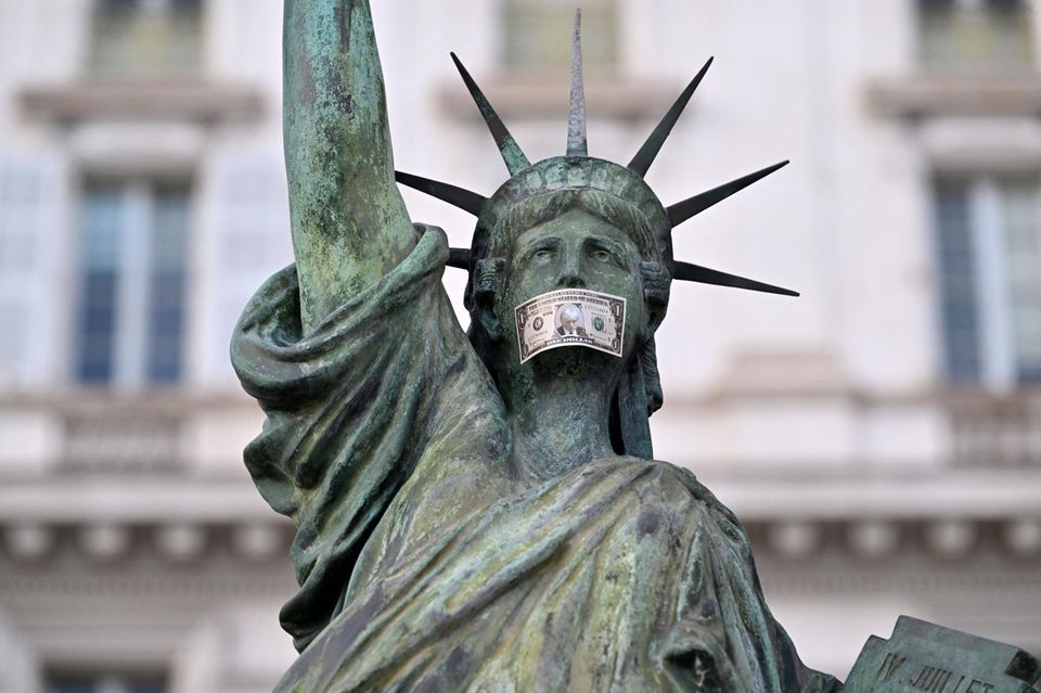 Wohin mit dem Geld, wenn in den USA eine Vertrauenskrise ausbricht? Viele Investoren haben hier Europa im Visier, wo verschiedene Fonds und ETFs in sichere Häfen wie deutsche Staatsanleihen investieren