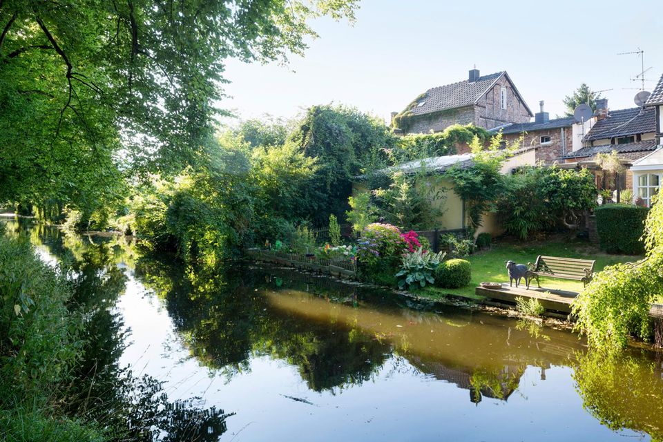 Häuser am Wasser in Lechenich