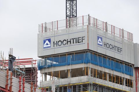 Bau eines Büro- und Geschäftshauses durch das Unternehmen HOCHTIEF