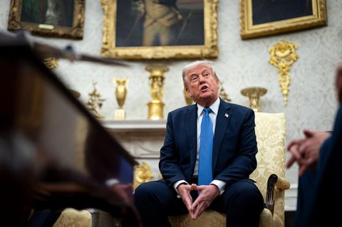 Donald Trump im Oval Office des Weißen Hauses in Washington, DC