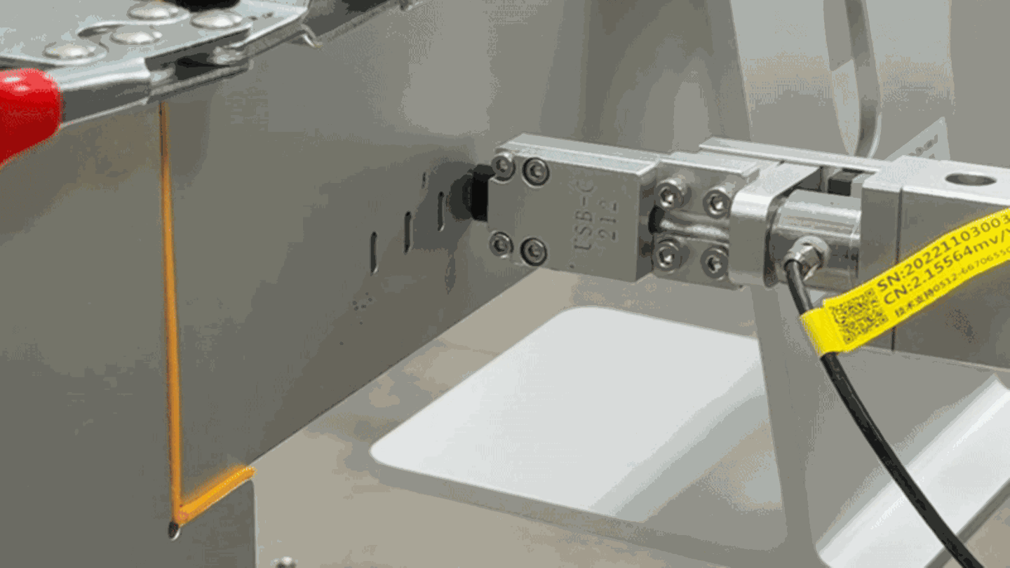 Technik-Hier-werden-iPhone-und-iMac-gequ-lt-zu-Besuch-in-Apples-Geheimlabor-Capital-