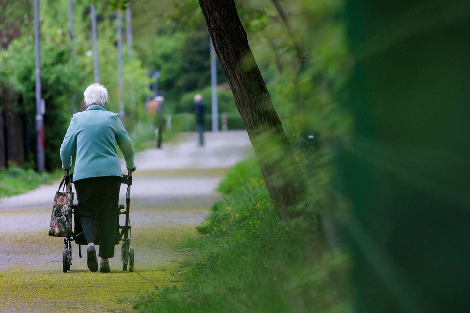 Bislang zahlen viele Rentner keine Steuern. Das könnte sich ändern.