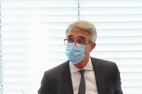 Ingo Behnel bei einem Gerichtstermin in Bonn im Jahr 2020 mit Maske