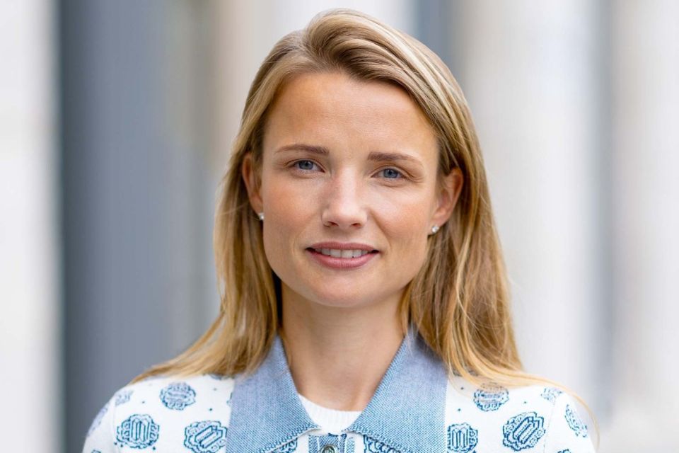 Elena von Metzler gehört zur 12. Generation des Bankhauses Metzler, ist Gesellschafterin und sitzt im Aufsichtsrat