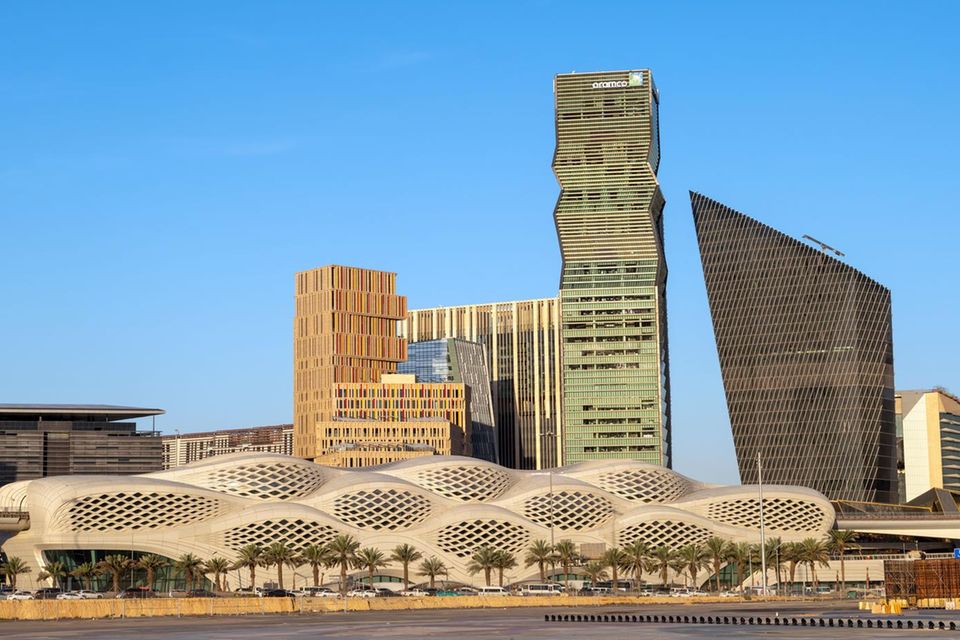 Blick auf den King Abdullah Financial District in Riad