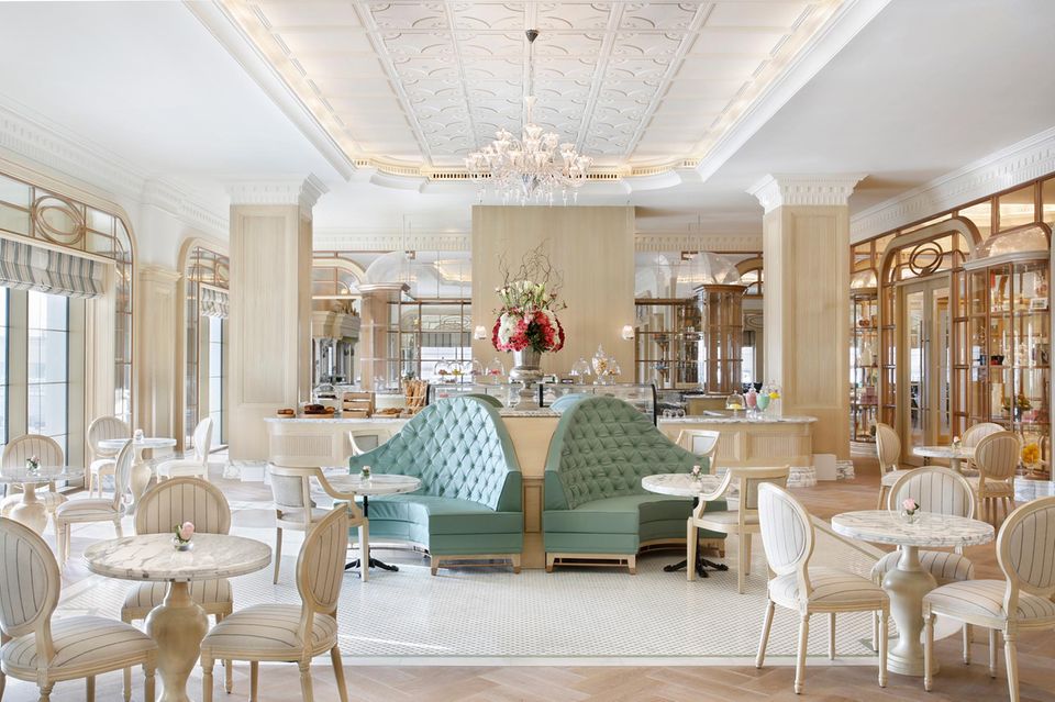 El “Sidra Tea Lounge”, uno de los favoritos entre los huéspedes, ofrece el té de la tarde de una manera muy elegante.