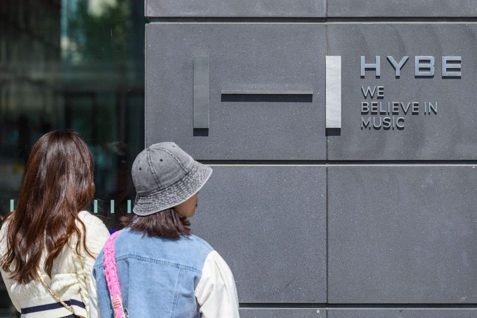 Dank des Erfolgs von BTS, Seventeen und anderen Gruppen ist das Hybe-Gebäude in Yongsan zur Pilgerstätte für Fans avanciert