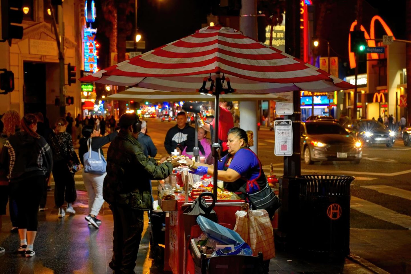 Vor allem kleine Straßenverkäufer in Los Angeles leiden unter Trumps verschärfter Migrationspolitik.