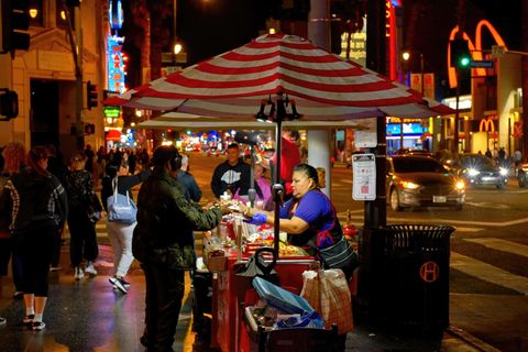 Vor allem kleine Straßenverkäufer in Los Angeles leiden unter Trumps verschärfter Migrationspolitik.