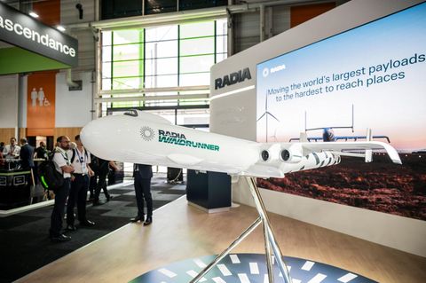 Frachtflugzeug „Windrunner“ wird präsentiert