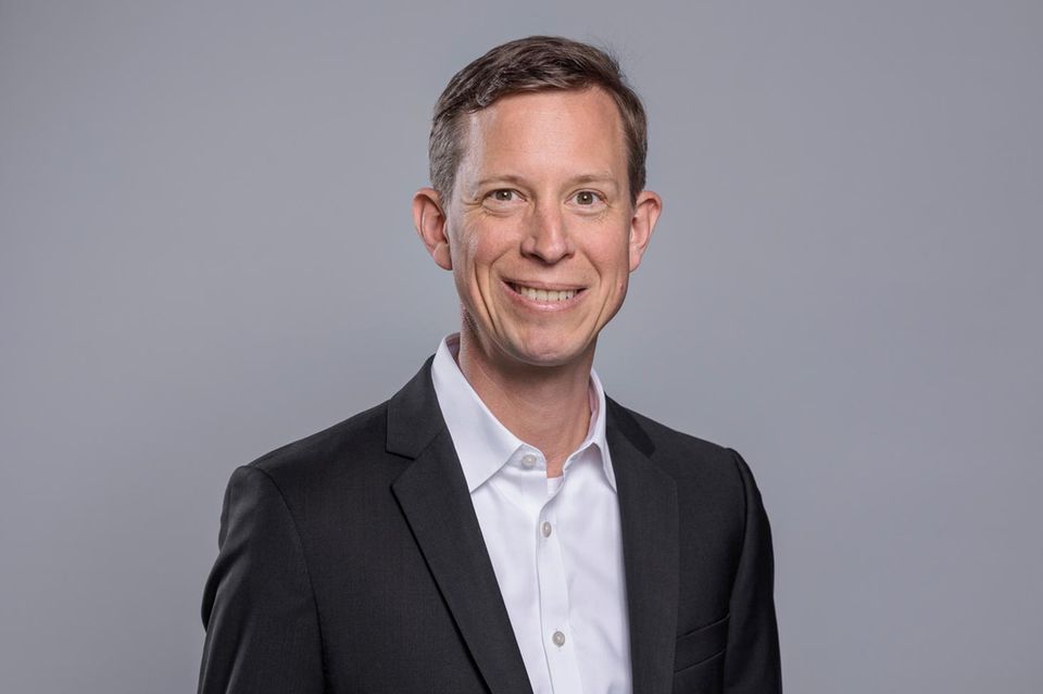 Thomas Ogilvie ist Personalvorstand der DHL Group