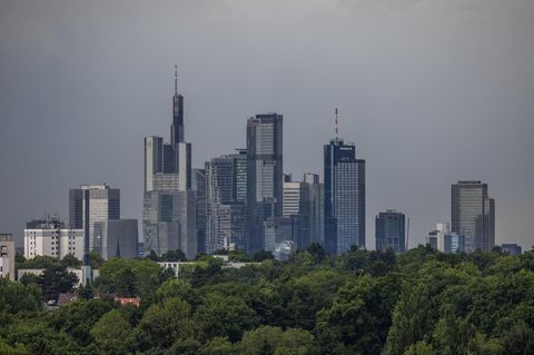 Frankfurter Skyline bei schlechtem Wetter