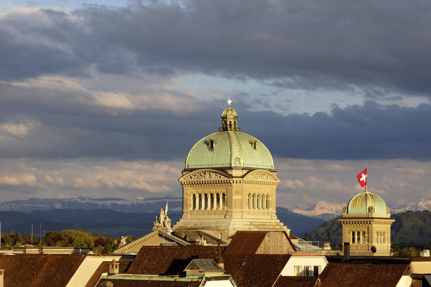 Trumps Zölle: Dunkle Wolken über der Schweizer Hauptstadt Bern