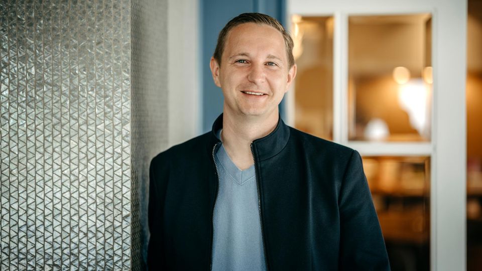 Geschäftsführer und Mitgesellschafter Jan-Philipp Berner ist weiterhin kulinarischer Ideengeber im „Söl'ring Hof“