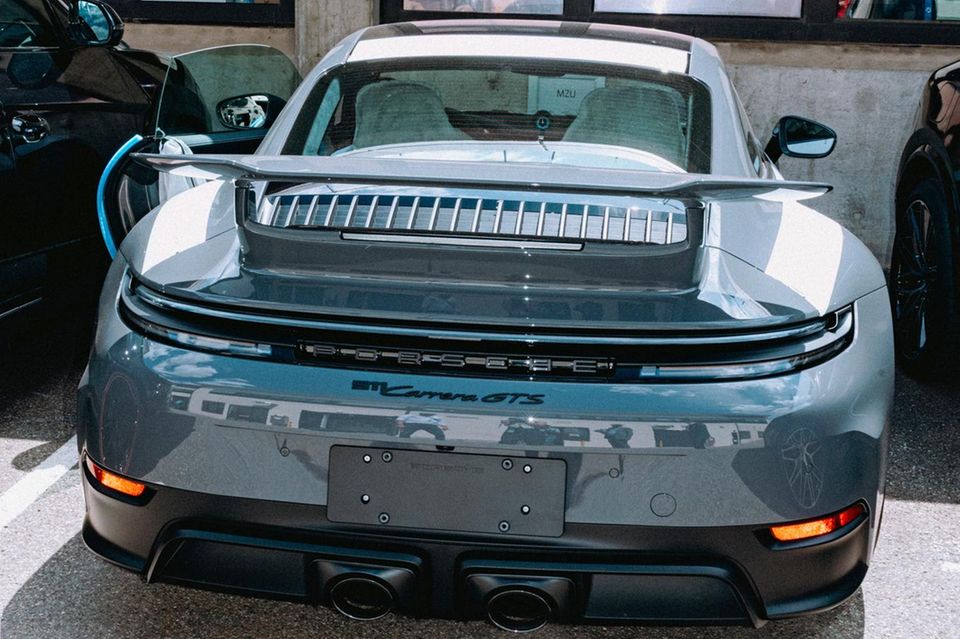Porsche-Auto