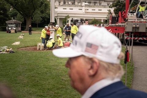 US-Präsident Donald Trump vermarktet sich gern als Frontkämpfer der Arbeiter. Schlechte Arbeitsmarktzahlen passen da nicht ins Bild. 