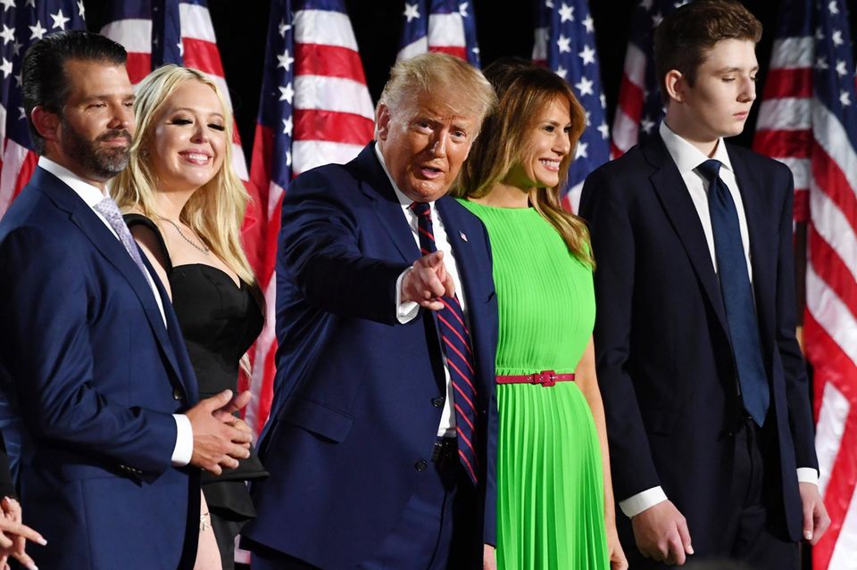 Donald Trump mit Familienmitgliedern