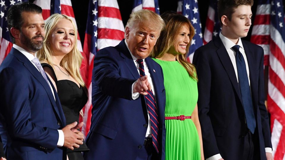 Donald Trump mit Familienmitgliedern