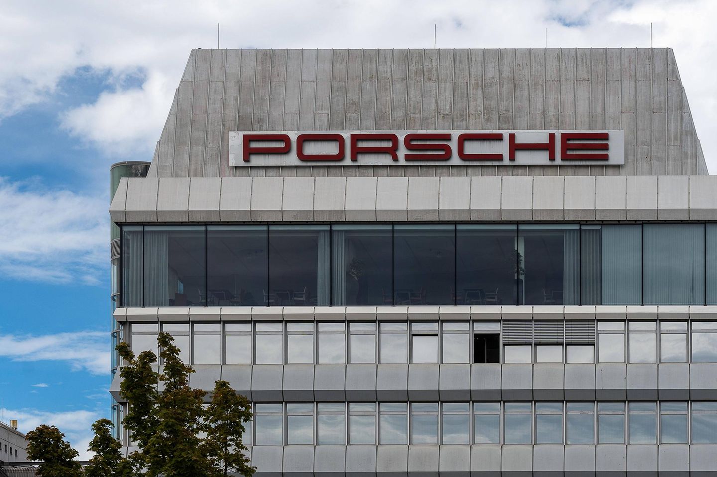 Der Autobauer Porsche steckt in der Krise – Chef Oliver Blume denkt aber schon wieder über eine Rückkehr in den deutschen Leitindex Dax nach