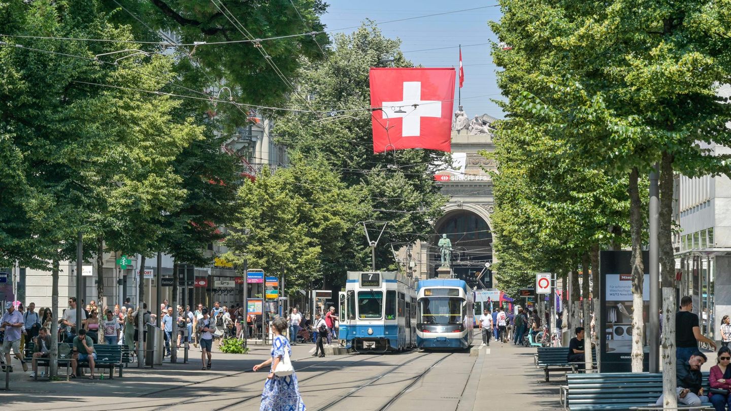-Kampf-der-Finanzpl-tze-Schweiz-will-Steueroase-bleiben-und-verw-ssert-Geldw-sche-Regeln