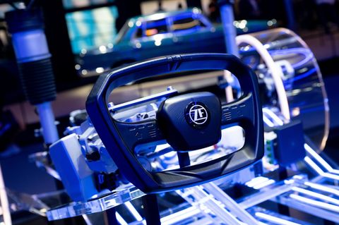 Autoteile am IAA-Messestand von ZF Friedrichshafen
