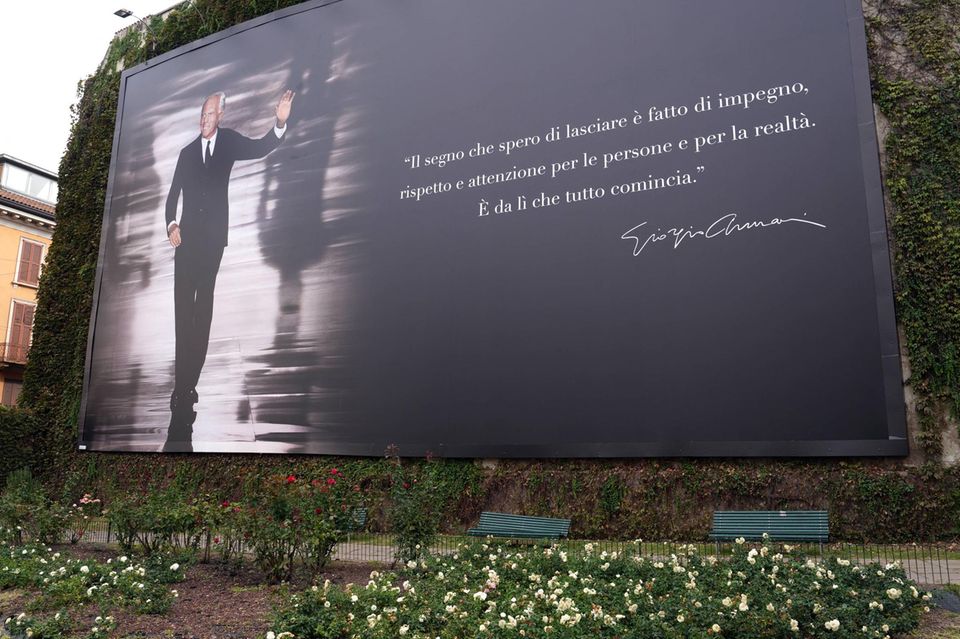 Der Tod von Giorgio Armani löste Fragen zu seinem Erbe aus, da Armani selbst kinderlos geblieben ist.