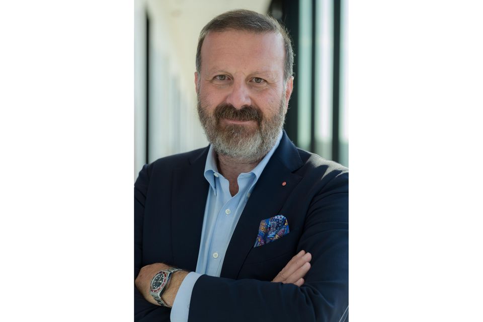 Andrea Pacella ist Vice President Global Marketing & Communication bei der Leica Camera AG. Damit ist er für die weltweite Präsenz der Marke verantwortlich. Zuvor areitete er als Marketingleiter für die italienische Tochtergesellschaft von Leica und für verschiedene italienische Kommunikationsagenturen.