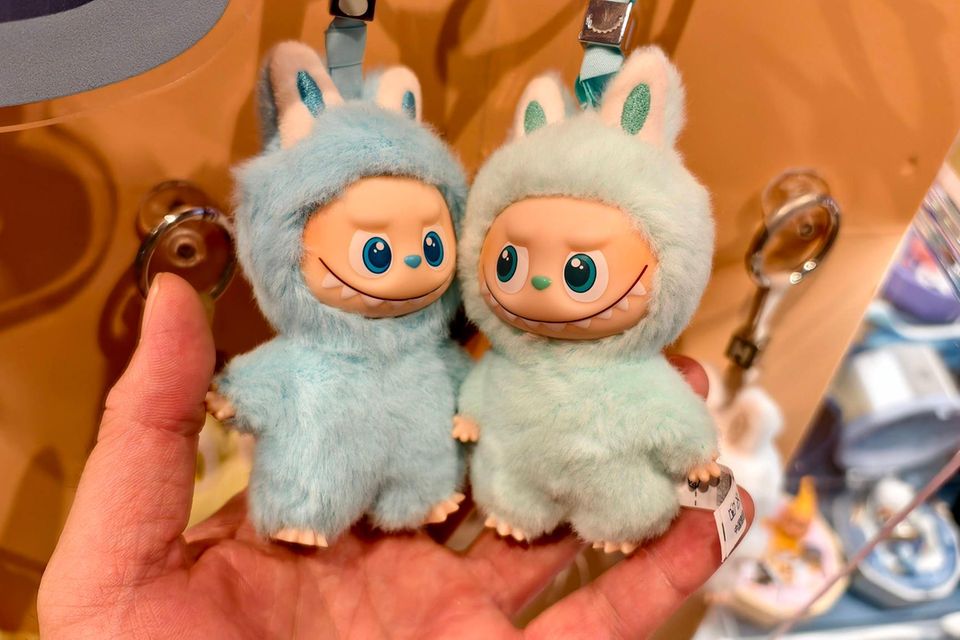 Labubu-Figuren sind vor allem durch Social Media zum Trend geworden.
