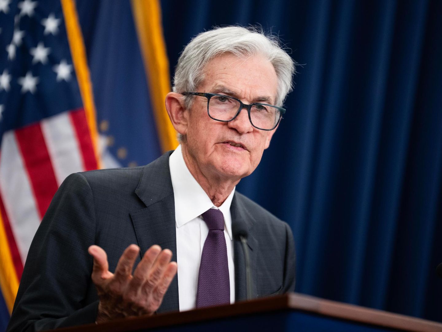 Fed Zinsentscheid: Powell senkt Leitzins um 0,25 Prozentpunkte - Capital.de