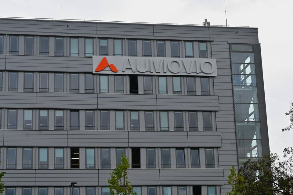 Continental spaltet seine Autozuliefersparte Aumovio ab. Aus technischen Gründen wird Aumovio daher einen Tag in den Dax aufgenommen.