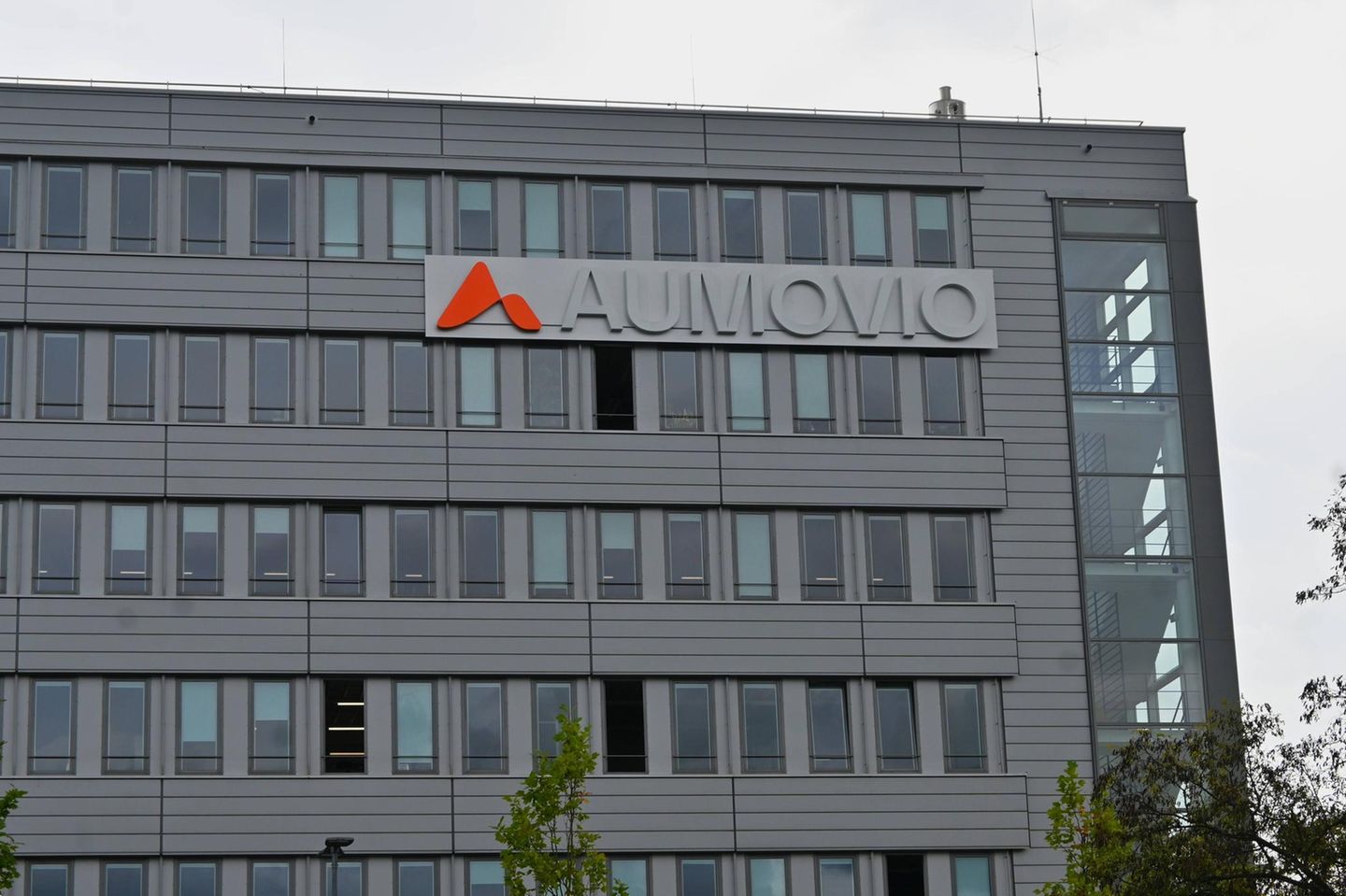 Continental spaltet seine Autozuliefersparte Aumovio ab. Aus technischen Gründen wird Aumovio daher einen Tag in den Dax aufgenommen.