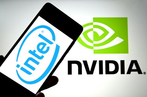 Logo von Nvidia und Intel