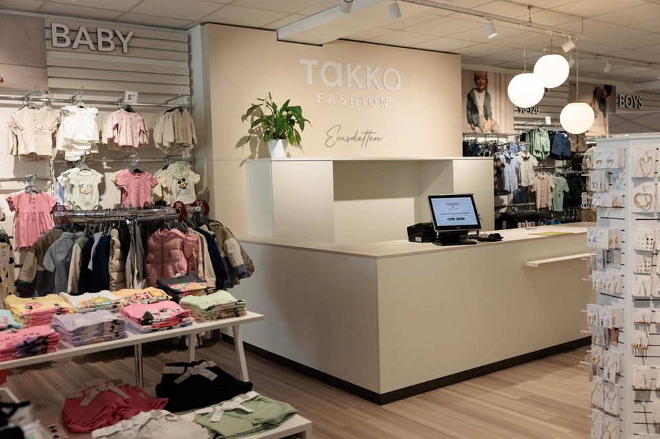 Kassenbereich in einem Takko-Geschäft