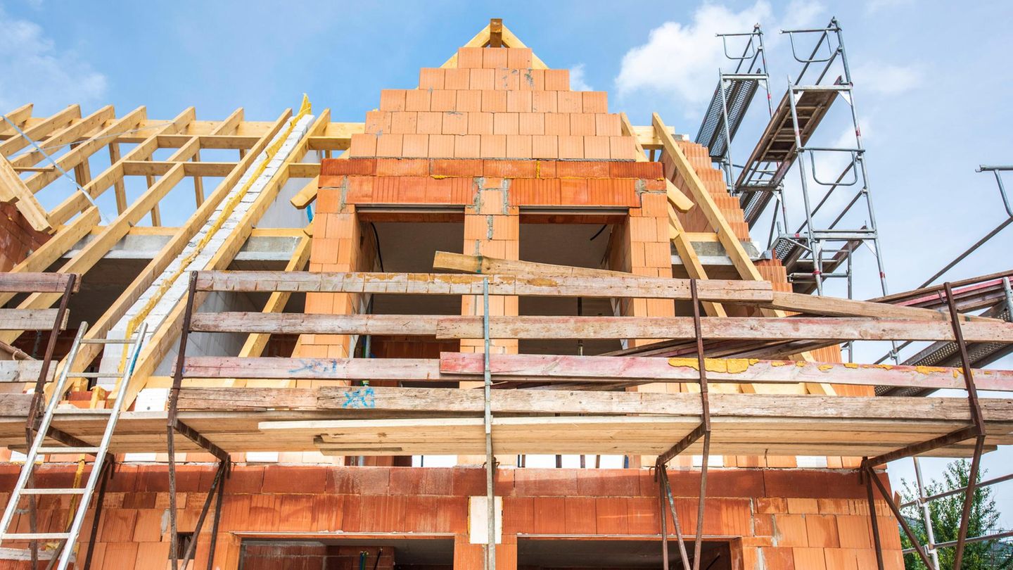 Immobilien-Warum-die-KfW-55-F-rderung-gut-klingt-aber-wenig-bringt-Capital-