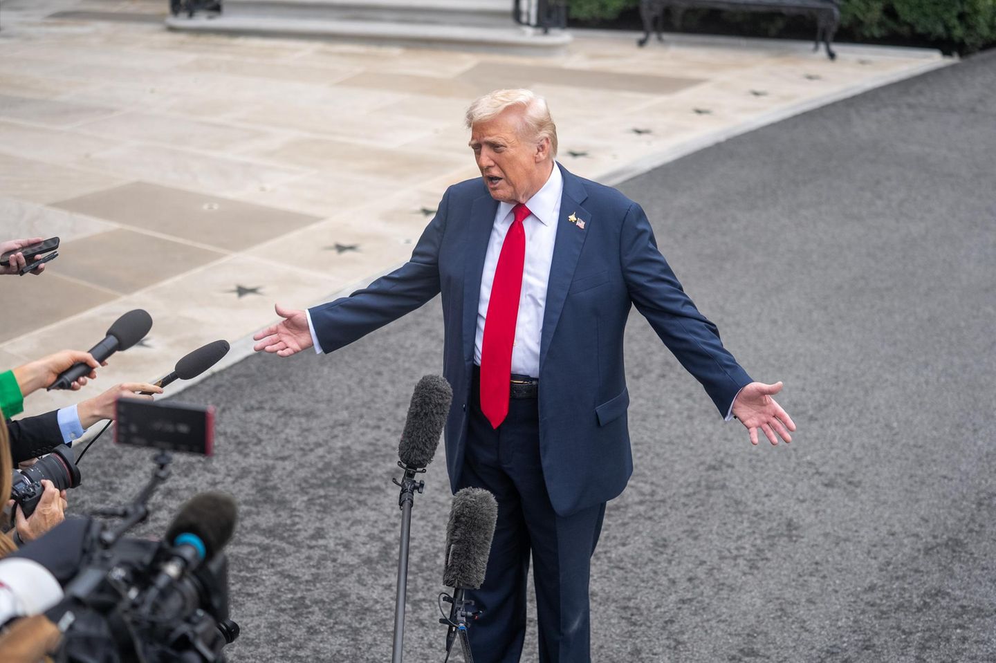 US-Präsident Donald Trump am Dienstag vor Reportern