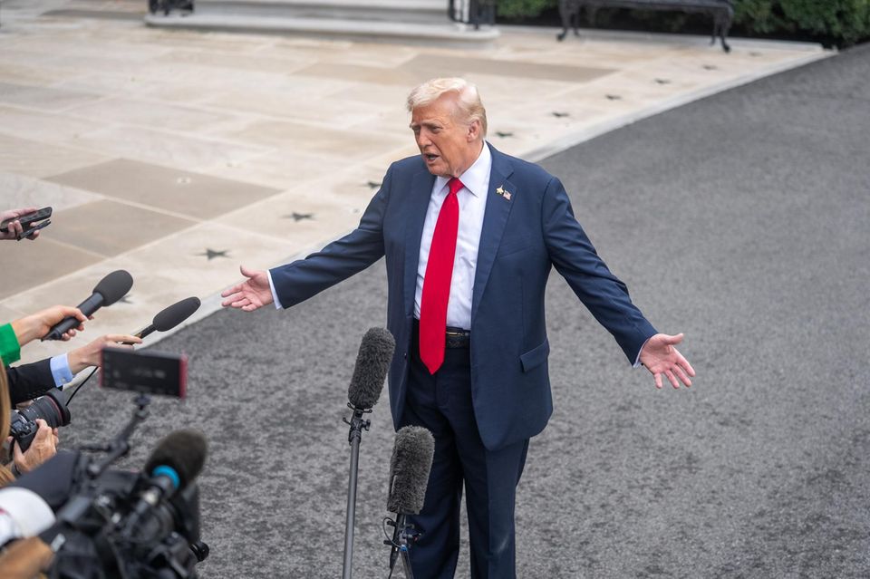US-Präsident Donald Trump am Dienstag vor Reportern