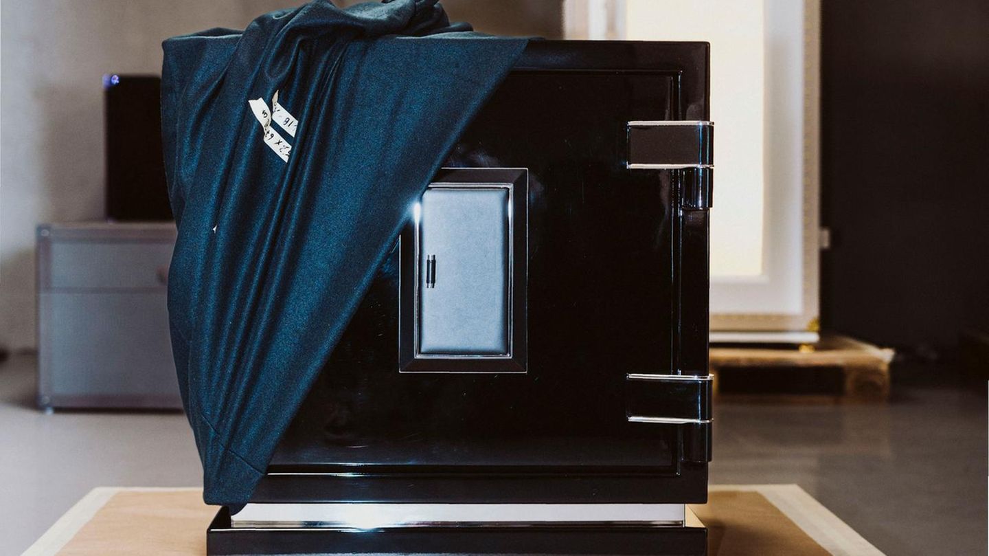Safe-Manufaktur-Bei-D-ttling-werden-Tresore-zum-Luxus-Lifestyleprodukt-Capital-