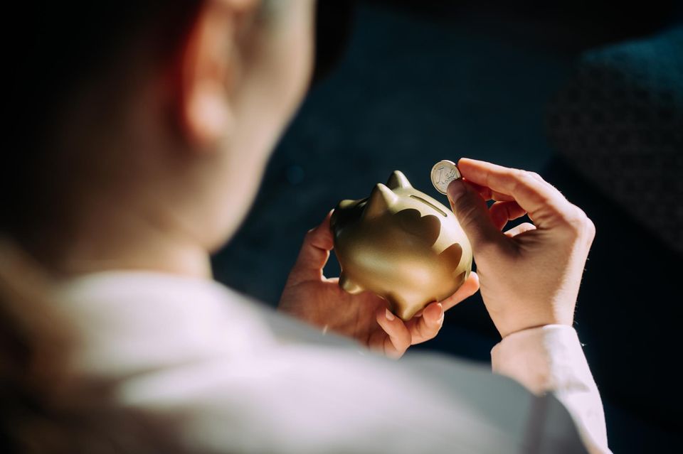 Die finanzielle Altersvorsorge in jungen Jahren spielt eine wichtige Rolle für den Lebensstandard im Alter