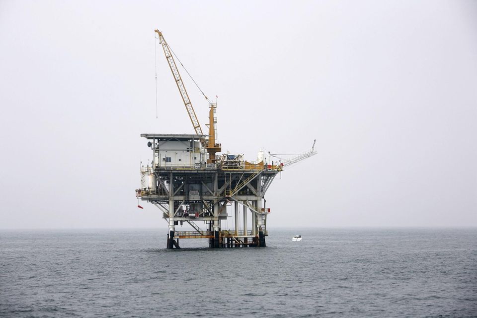 Ölindustrie: Ölplattform vor der Küste Kaliforniens