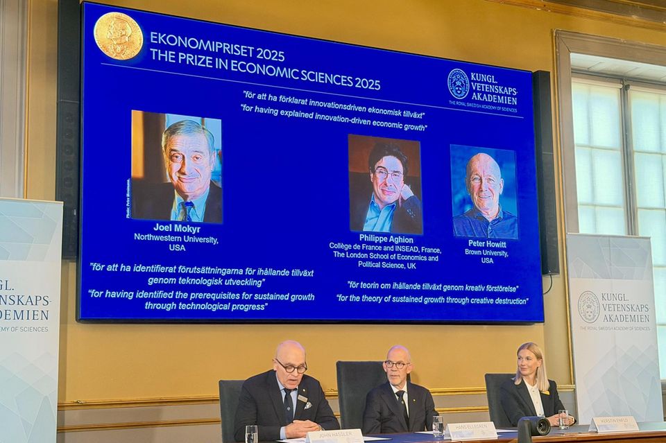 Die schwedische Akademie der Wissenschaften gibt die Nobelpreisträger für Wirtschaftswissenschaften bekannt